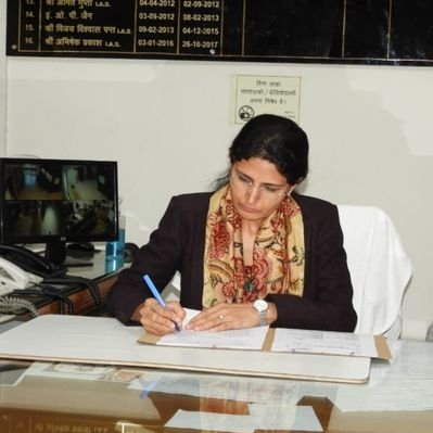 Smt Isha Duhan, IAS